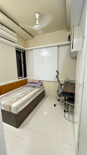 Master Bedroom in 2.5 BHK Apartment at Cloud 36 Mumbai, Ghansoli – for Rent