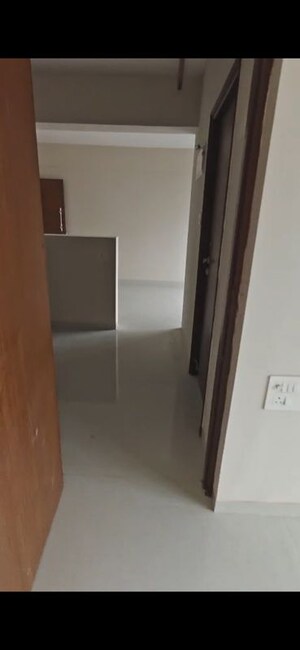 Room in 1.5 BHK Apartment at Dadar West – for Rent