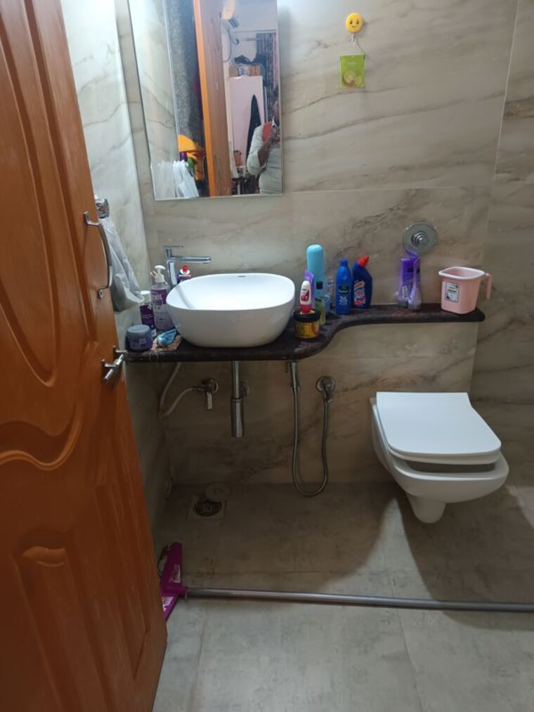 Bathroom, powai Pg For Boys & Girls In Powai 10642751