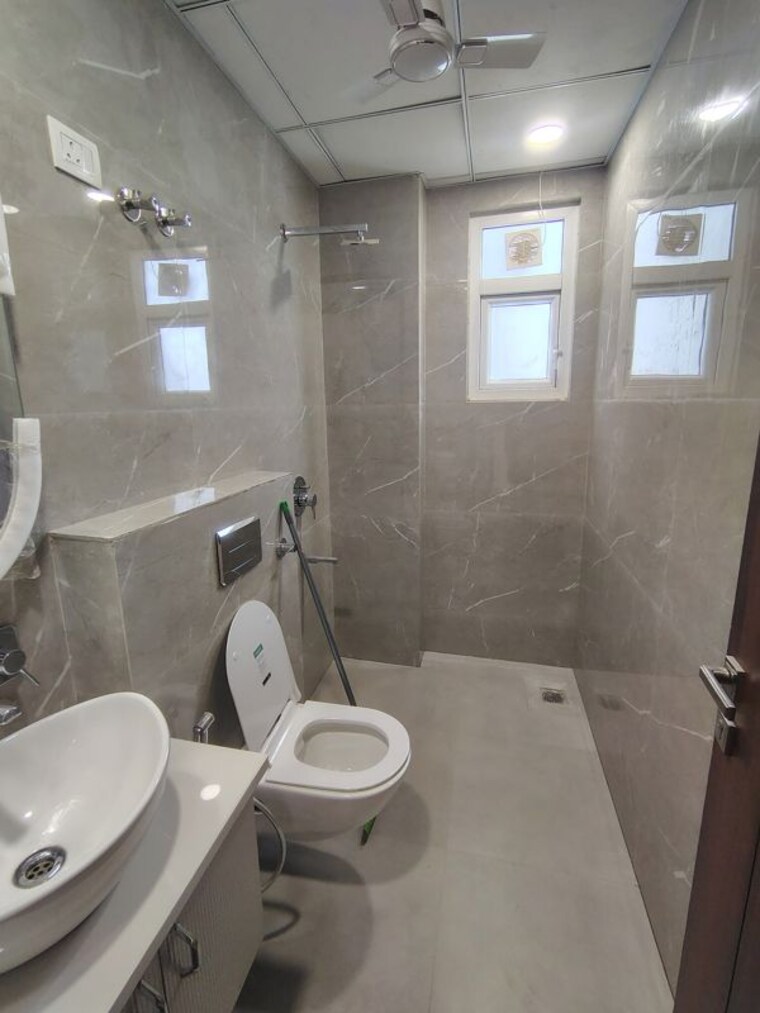 Bathroom, ignou road 1 Bedroom 350 Sq.Ft. Builder Floor In Ignou Road Delhi 10642763