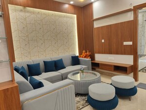 Team Area in 3.5 BHK Builder Floor at BPTP District Faridabad, Sector 81 – for Sale