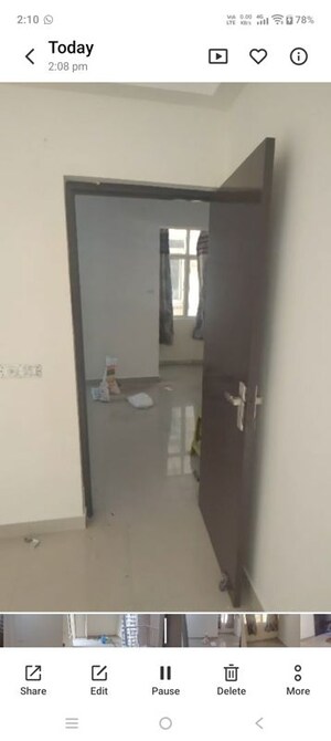 Room in 3 BHK Apartment at Proview Officer City 2, Raj Nagar Extension – for Rent