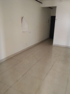 Room in 2 BHK Apartment at Signature Global The Roselia, Sector 95a – for Sale