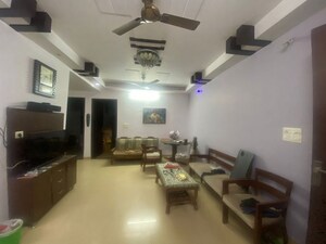 Living Room in 3 BHK Builder Floor at Vasundhara Pride, Vasundhara Sector 16 – for Rent