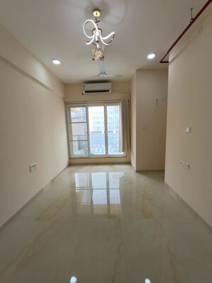 Room in 2 BHK Apartment at Parbhadevi Indraprasta, Worli – for Rent