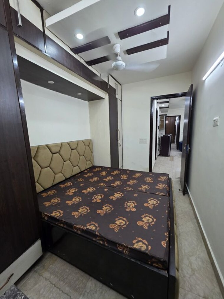 Bedroom, subhash nagar 2 Bedroom 100 Sq.Yd. Builder Floor In Subhash Nagar Delhi 10642794