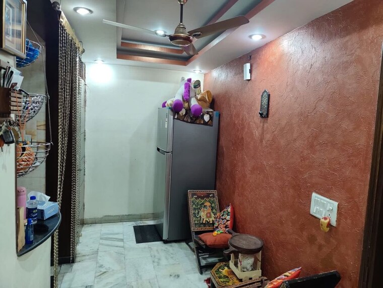 Living Room, subhash nagar 2 Bedroom 80 Sq.Yd. Builder Floor In Subhash Nagar Delhi 10640771