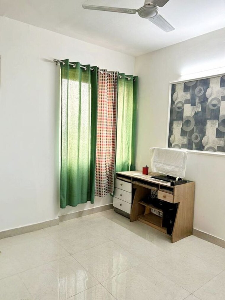 Living Room, signature-global-orchard-avenue 2 Bedroom 630 Sq.Ft. Apartment In Sector 93 Gurgaon 10642813