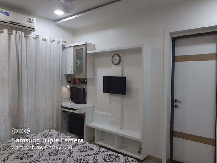 Bathroom, poonam-heights 3 Bedroom 1300 Sq.Ft. Apartment In Goregaon West Mumbai 10642810