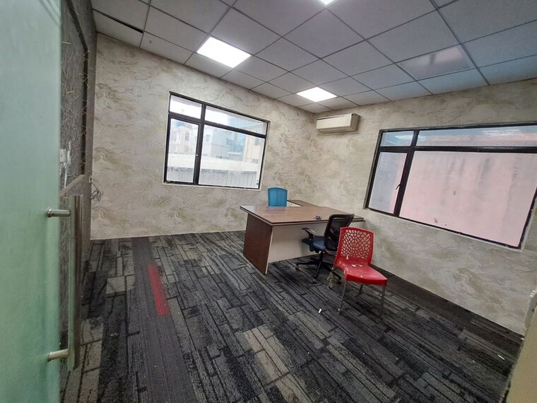  Parking, sector 63 Commercial Office Space in IT/SEZ 7000 Sq.Ft. In Sector 63 Noida 10642642