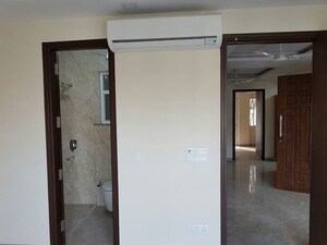 Building Lobby in 3 BHK Builder Floor at Chittaranjan Park – for Rent
