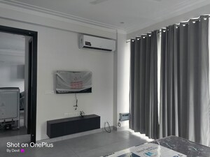 Living Room in 1 BHK Builder Floor at Ansal Sushant Lok I, Sector 43 – for Rent
