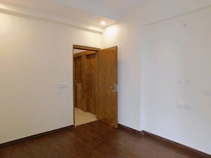 Room in 2 BHK Apartment at Prateek Grand City, Siddharth Vihar – for Rent