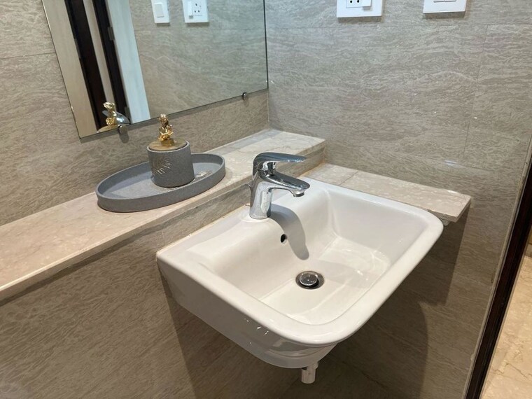 Bathroom, adani-ten-bkc 4 Bedroom 1670 Sq.Ft. Apartment In Bandra East Mumbai 10642858