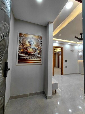 Building Lobby in 3 BHK Builder Floor at Fidato Honour Homes, Sector 89 – for Rent