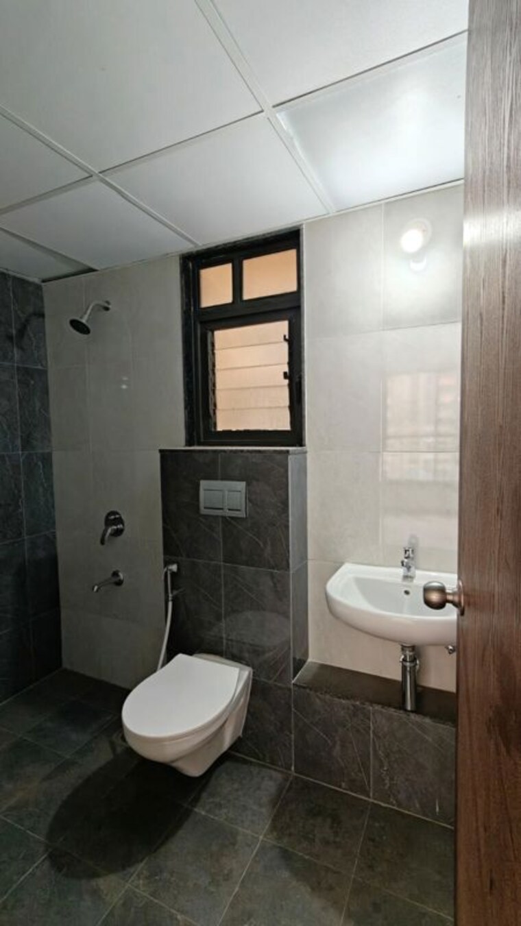 Bathroom, shapoorji-pallonji-joyville-hadapsar-annexe 2 Bedroom 725 Sq.Ft. Apartment In Hadapsar Pune 10642864