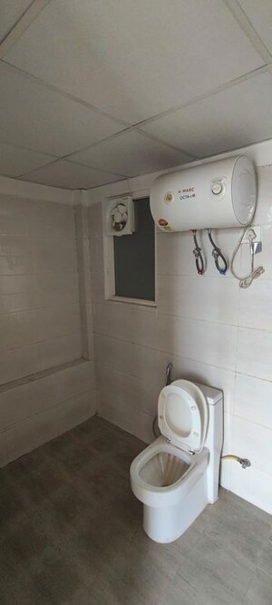 Bathroom in 3 BHK Apartment at Dhoran Rajpur Enclave, Govind Vihar – for Rent