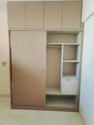 Room in 3 BHK Apartment at Alaknanda Society, Sector 56 – for Rent