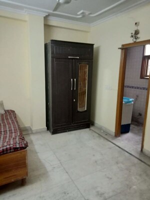 Room in 3 BHK Builder Floor at Malviya Nagar – for Rent