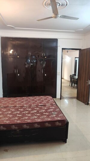 Bedroom in 3 BHK Builder Floor at Green Fields Colony – for Rent