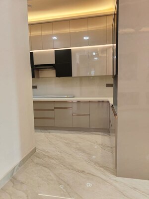 Kitchen in 4 BHK Builder Floor at BPTP Park Central, Sector 85 – for Sale