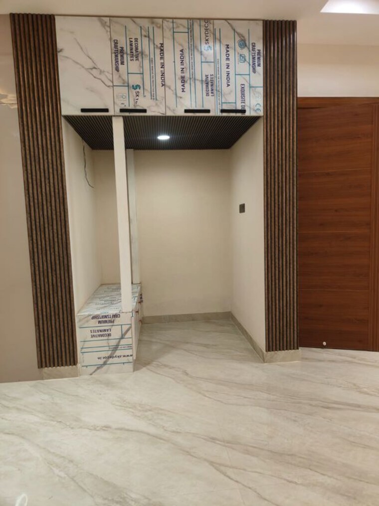 Room, bptp-park-central 4 Bedroom 350 Sq.Yd. Builder Floor In Sector 85 Faridabad 10642891