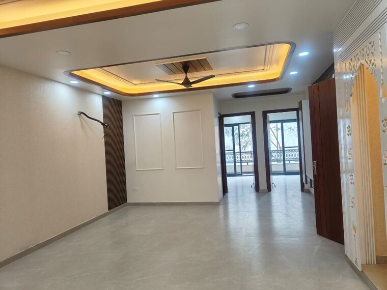 Room, bptp-park-central 4 Bedroom 350 Sq.Yd. Builder Floor In Sector 85 Faridabad 10642891