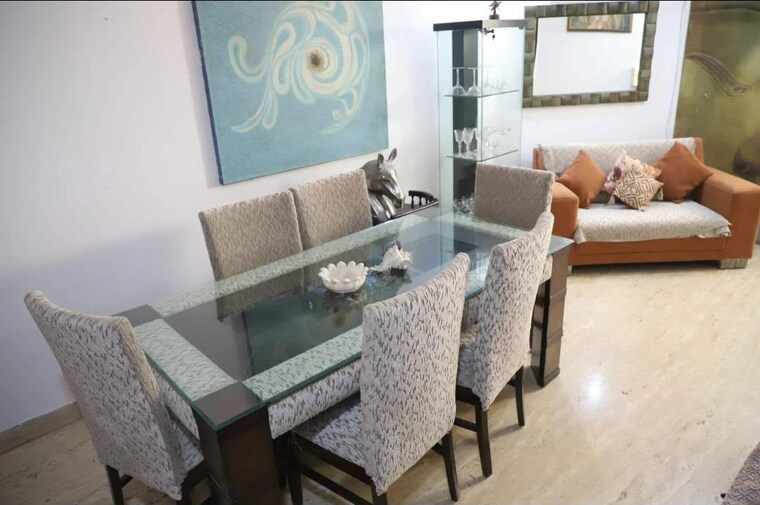 Living Room, new friends colony 4 Bedroom 4500 Sq.Ft. Builder Floor In New Friends Colony Delhi 10642911