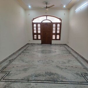 2 BHK Apartment For Rent in Sainik Colony