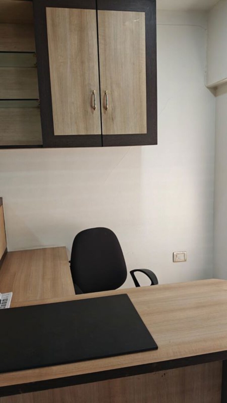 undefined, lulla nagar Commercial Office Space 650 Sq.Ft. In Lulla Nagar Pune 10642938