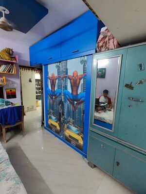 Room in 2 BHK Apartment at Progressive Group Signature, Ghansoli – for Rent