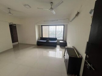 1 BHK 750 Sq.Ft. Apartment in Pyramid I Signature Height
