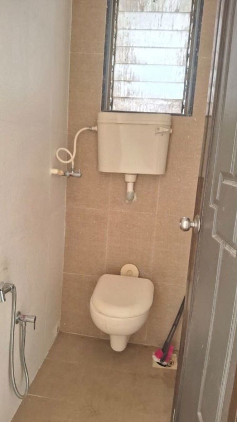 Bathroom, siddhi-sai-residency 1 Bedroom 400 Sq.Ft. Apartment In Ulwe Navi Mumbai 10643012