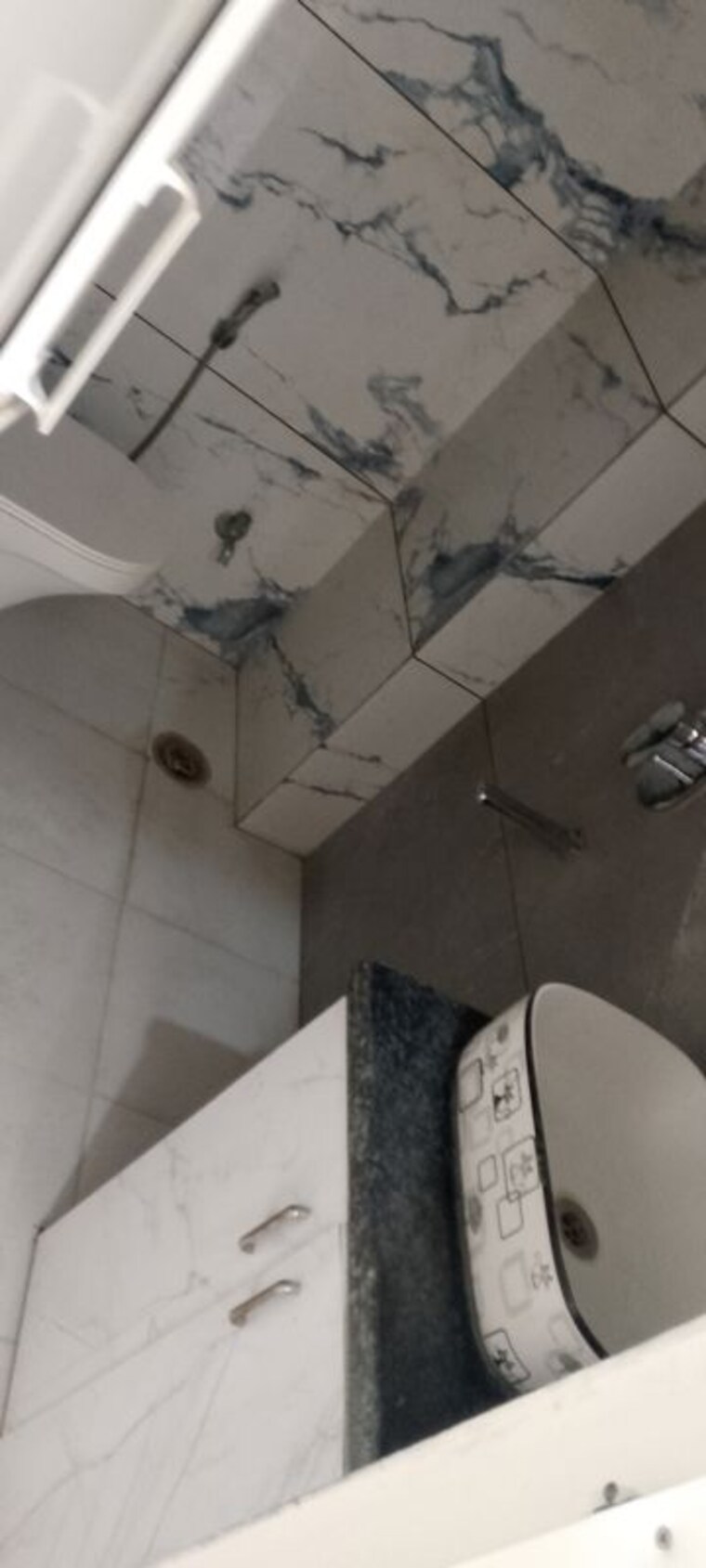 Bathroom, spring-field 1.5 Bedroom 100 Sq.Yd. Builder Floor In Sector 31 Faridabad 10643026