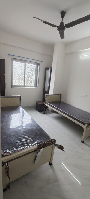 Room in  Pg at Gokhalenagar – for Rent