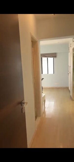 Room in 3 BHK Apartment at Om Ratan Apartment, Worli – for Rent