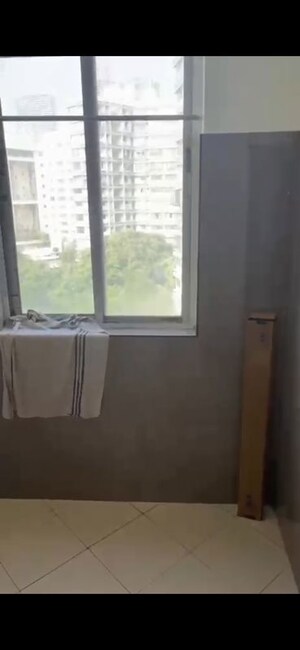 Room in 3 BHK Apartment at Om Ratan Apartment, Worli – for Rent