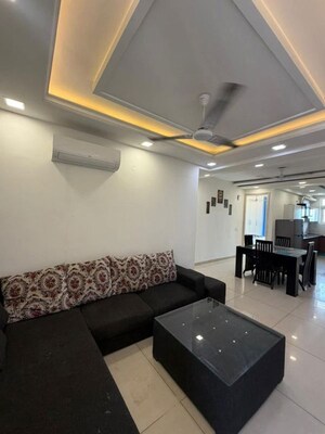 3 BHK Apartment For Rent in Maxxus Elanza, International Airport Road
