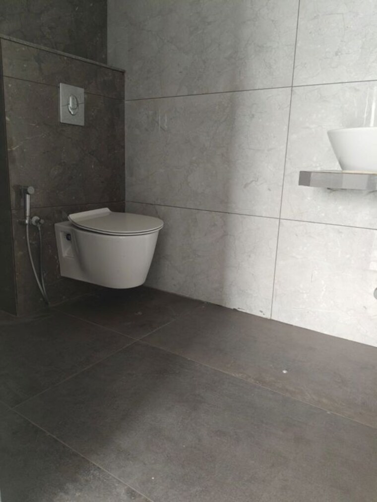 Bathroom, samruddhi-60-onyx 4 Bedroom 1585 Sq.Ft. Apartment In Gotri Vadodara 10643043