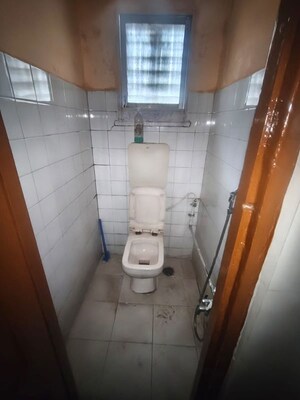 Bathroom in 2 BHK Independent House at Vishnu Nagar – for Rent