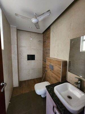 Bathroom in 3.5 BHK Builder Floor at Sector 45 – for Rent
