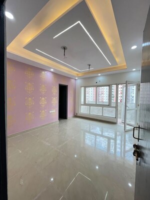 Room in 3.5 BHK Apartment at UPAVP Ganga Yamuna And Hindon Enclave, Pratap Vihar – for Rent