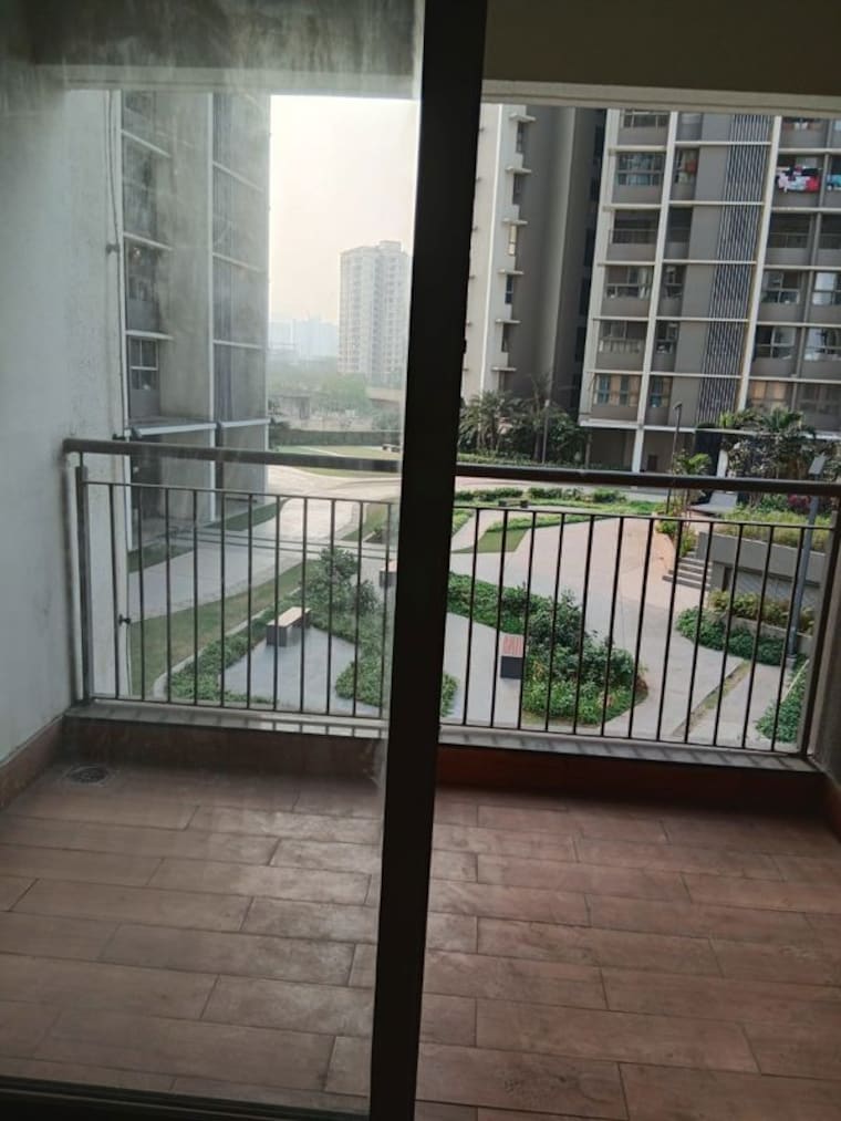 Balcony, kalpataru-paramount 2 Bedroom 711 Sq.Ft. Apartment In Kapur Bawdi Thane 10643078
