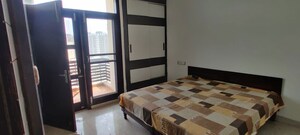 Room in 3 BHK Apartment at Vip Road – for Rent