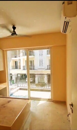 Room in 3 BHK Builder Floor at Signature Global City 81, Sector 81 – for Rent