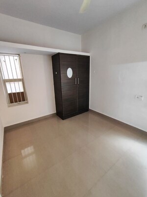 Room in 2 BHK Builder Floor at Koramangala – for Rent