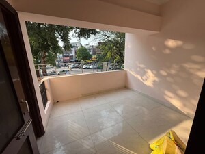 Balcony in 2 BHK Independent House at Sector 45c – for Rent