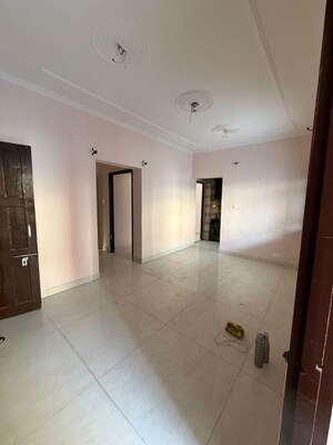 Room in 2 BHK Independent House at Sector 45c – for Rent