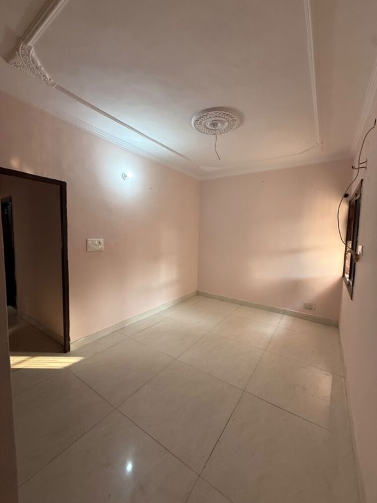 Room, sector 45c 2 Bedroom 850 Sq.Ft. Independent House In Sector 45c Chandigarh 10643108