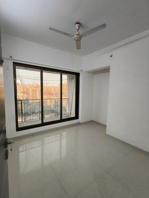 Room in 2 BHK Apartment at Velocity Hill Spring, Ghodbunder Road – for Rent